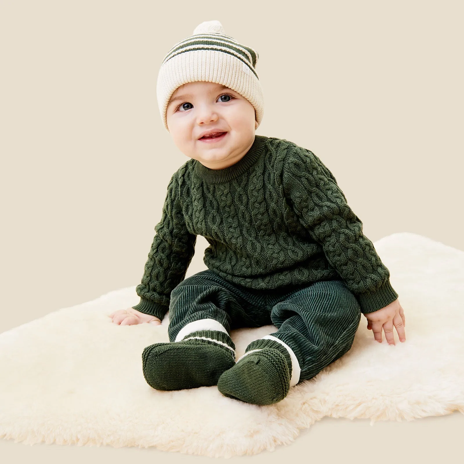 Cable Knit Jumper & Leggings Outfit