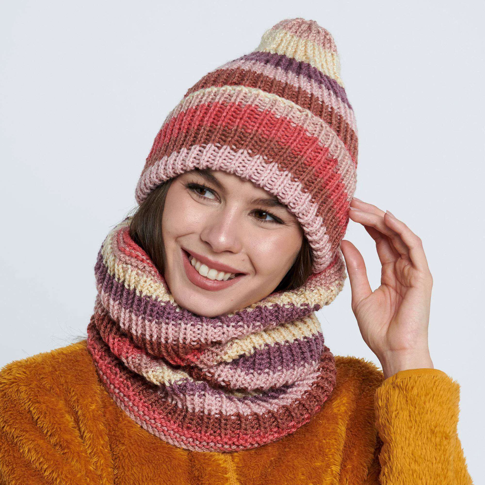 Caron Knit Hat & Cowl Knit Set