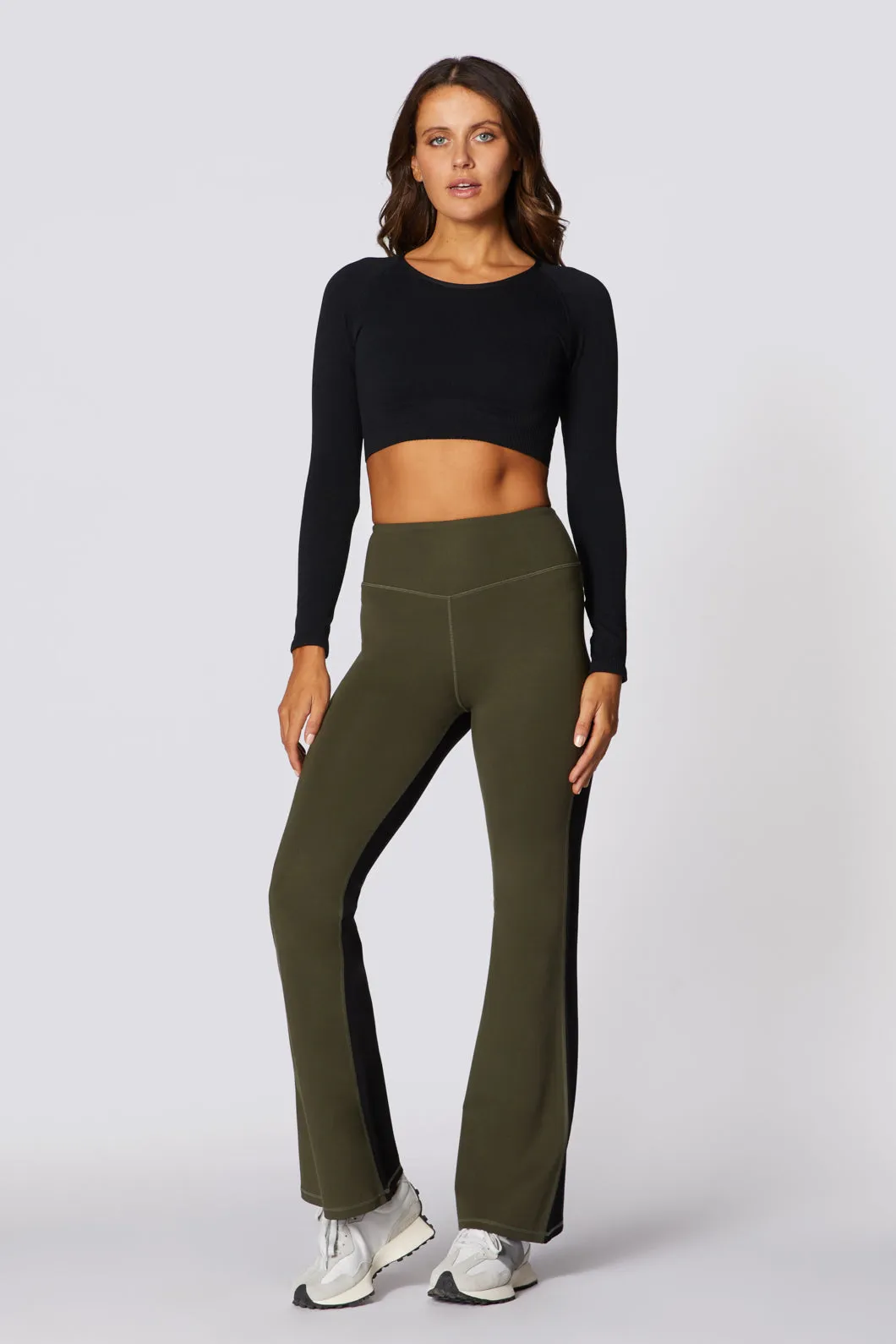 Deliciosa Flare Legging